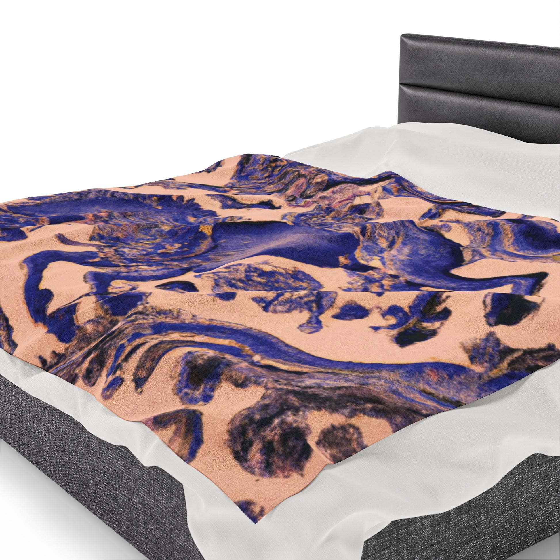 The Plush Horse Blanket - GIEZWA PIERRE